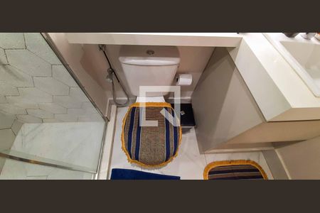 Apartamento à venda com 120m², 2 quartos e 1 vaga Apartamento à venda com 120m², 2 quartos e 1 vagaBanheiro da Suíte