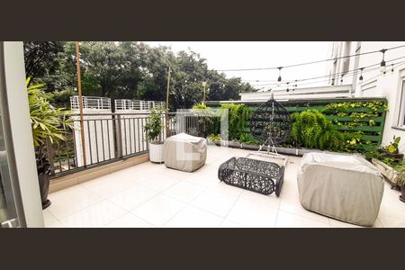 Apartamento à venda com 120m², 2 quartos e 1 vaga Apartamento à venda com 120m², 2 quartos e 1 vagaÁrea comum