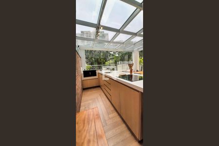 Apartamento à venda com 120m², 2 quartos e 1 vaga Apartamento à venda com 120m², 2 quartos e 1 vagaVaranda Gourmet