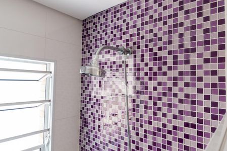 Casa à venda com 140m², 4 quartos e 3 vagasDetalhe Banheiro - Social 2