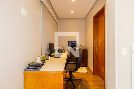 Casa à venda com 140m², 4 quartos e 3 vagasSuíte