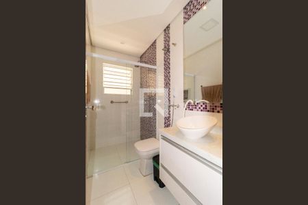 Casa à venda com 140m², 4 quartos e 3 vagasBanheiro - Social 2