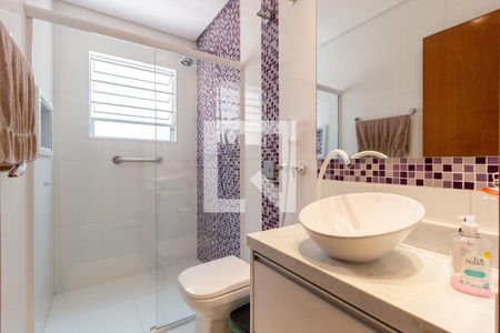 Casa à venda com 140m², 4 quartos e 3 vagasBanheiro - Social 2