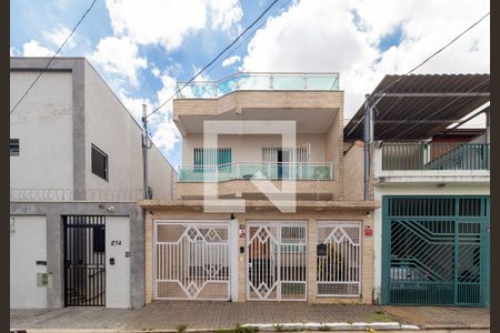 Casa à venda com 140m², 4 quartos e 3 vagasFachada