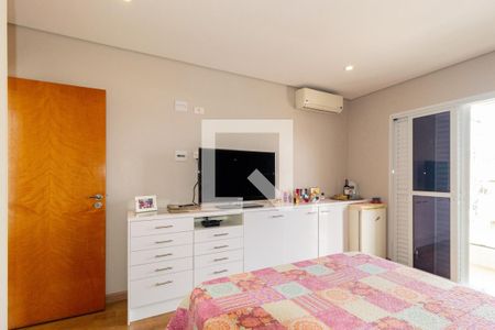 Casa à venda com 140m², 4 quartos e 3 vagasSuíte