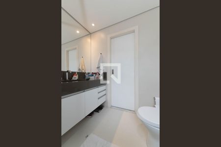 Casa à venda com 260m², 3 quartos e 3 vagas Casa à venda com 260m², 3 quartos e 3 vagasBanheiro da Suíte 3