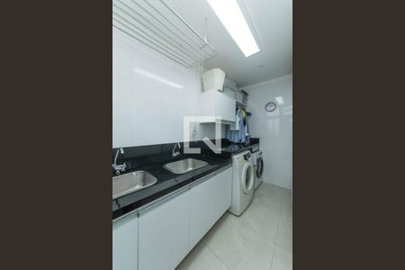 Casa à venda com 260m², 3 quartos e 3 vagas Casa à venda com 260m², 3 quartos e 3 vagasLavanderia