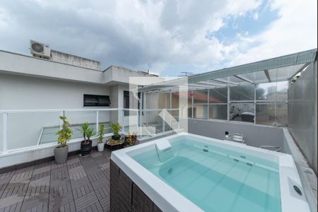 Casa à venda com 260m², 3 quartos e 3 vagas Casa à venda com 260m², 3 quartos e 3 vagasSpa