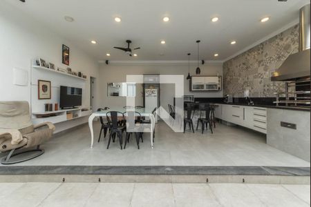 Casa à venda com 260m², 3 quartos e 3 vagas Casa à venda com 260m², 3 quartos e 3 vagasÁrea Gourmet