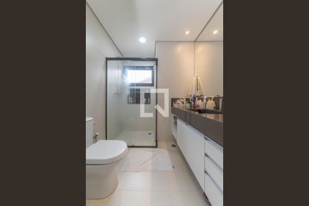 Casa à venda com 260m², 3 quartos e 3 vagas Casa à venda com 260m², 3 quartos e 3 vagasBanheiro da Suíte 3