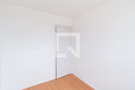 Quarto 2 de apartamento para alugar com 2 quartos, 40m² em Vila da Oportunidade, Carapicuíba