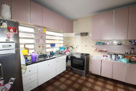 Casa à venda com 330m², 4 quartos e 3 vagasCozinha 1