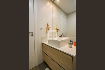 Casa à venda com 270m², 3 quartos e 4 vagas Casa à venda com 270m², 3 quartos e 4 vagasBanheiro da Suíte 2