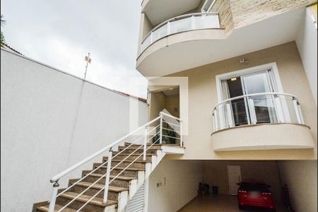 Casa à venda com 270m², 3 quartos e 4 vagas Casa à venda com 270m², 3 quartos e 4 vagasEntrada