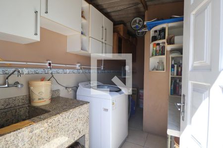 Casa à venda com 230m², 3 quartos e 15 vagasÁrea de Serviço