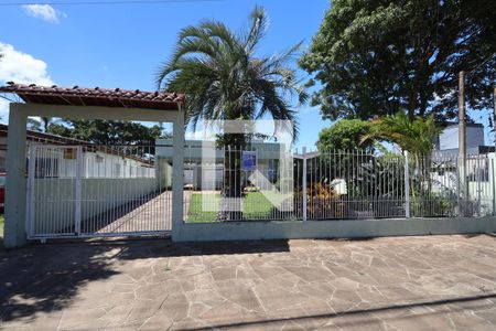 Casa à venda com 230m², 3 quartos e 15 vagasFachada