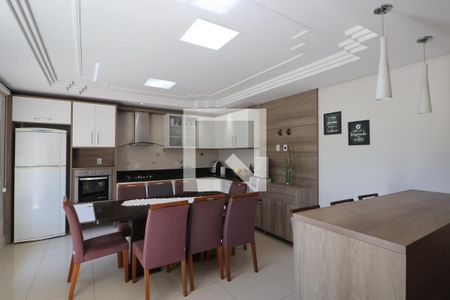 Casa à venda com 230m², 3 quartos e 15 vagasCozinha