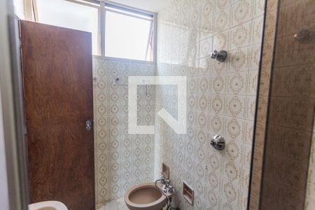 Apartamento à venda com 96m², 3 quartos e 1 vaga Apartamento à venda com 96m², 3 quartos e 1 vagaBanheiro da Suíte