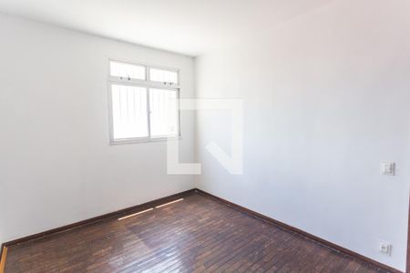 Apartamento à venda com 96m², 3 quartos e 1 vaga Apartamento à venda com 96m², 3 quartos e 1 vagaQuarto 2