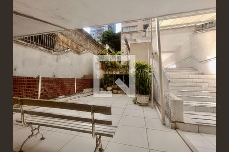 Apartamento à venda com 270m², 4 quartos e 1 vaga Apartamento à venda com 270m², 4 quartos e 1 vagaPortaria