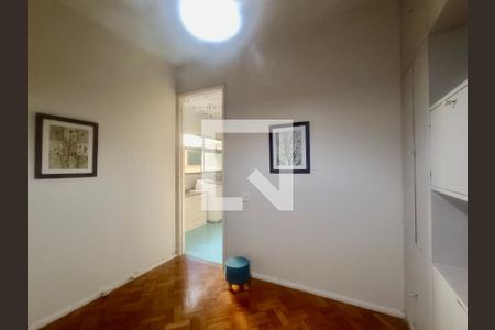Apartamento à venda com 270m², 4 quartos e 1 vaga Apartamento à venda com 270m², 4 quartos e 1 vagaCômodo 3