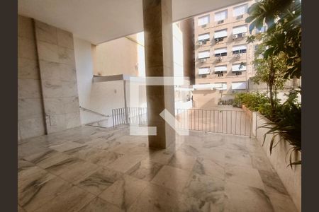 Apartamento à venda com 270m², 4 quartos e 1 vaga Apartamento à venda com 270m², 4 quartos e 1 vagaPortaria
