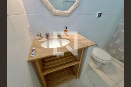 Apartamento à venda com 270m², 4 quartos e 1 vaga Apartamento à venda com 270m², 4 quartos e 1 vagaBanheiro social