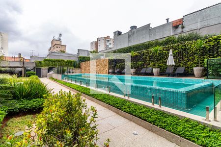 Apartamento à venda com 240m², 3 quartos e 3 vagasÁrea comum - Piscina