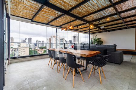 Apartamento à venda com 240m², 3 quartos e 3 vagasCobertura