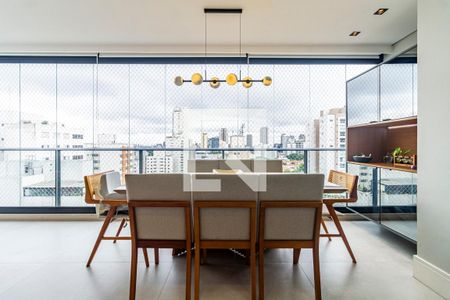 Varanda de apartamento à venda com 3 quartos, 240m² em Sumaré, São Paulo