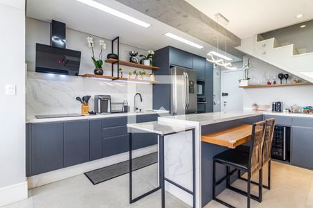 Apartamento à venda com 240m², 3 quartos e 3 vagasCozinha