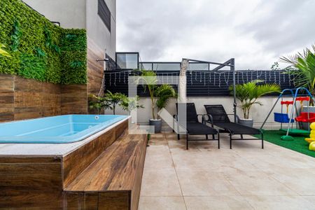 Apartamento à venda com 240m², 3 quartos e 3 vagasCobertura