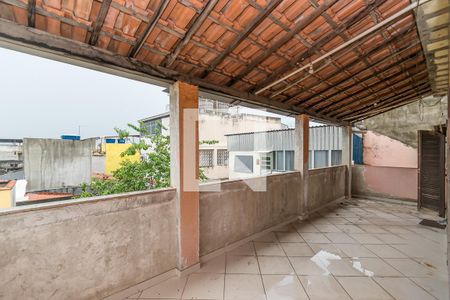 Casa à venda com 120m², 3 quartos e 2 vagas Casa à venda com 120m², 3 quartos e 2 vagasVaranda do 2º andar