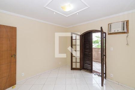 Casa à venda com 120m², 3 quartos e 2 vagas Casa à venda com 120m², 3 quartos e 2 vagasQuarto 3 Suíte