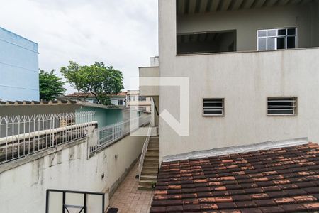 Casa à venda com 120m², 3 quartos e 2 vagas Casa à venda com 120m², 3 quartos e 2 vagasVista da Área de Serviço