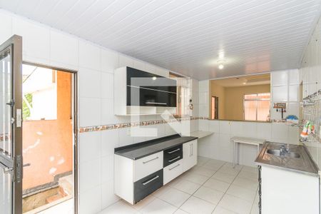 Casa à venda com 120m², 3 quartos e 2 vagas Casa à venda com 120m², 3 quartos e 2 vagasCozinha
