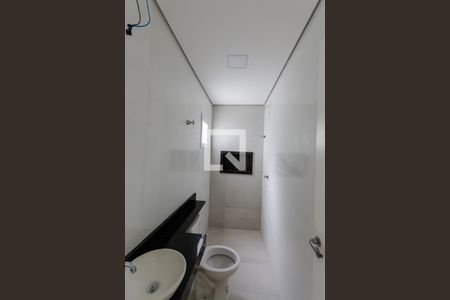 Apartamento à venda com 70m², 3 quartos e 1 vaga Apartamento à venda com 70m², 3 quartos e 1 vagaBanheiro