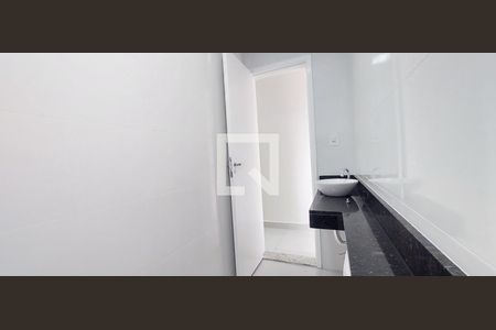 Apartamento à venda com 140m², 3 quartos e 2 vagas Apartamento à venda com 140m², 3 quartos e 2 vagasBanheiro 2