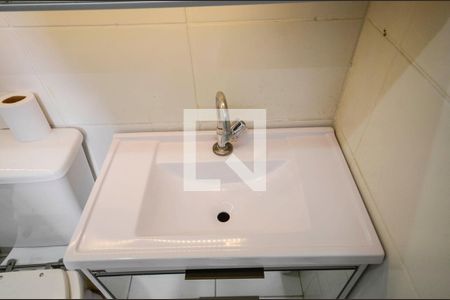 Apartamento para alugar com 50m², 2 quartos e sem vagaBanheiro