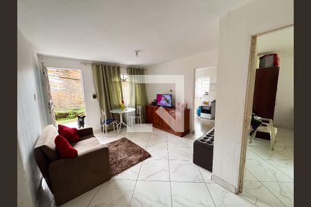 Sala de casa à venda com 3 quartos, 360m² em Santa Cruz Industrial, Contagem