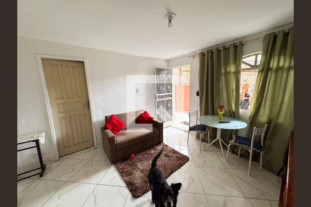 Sala de casa à venda com 3 quartos, 360m² em Santa Cruz Industrial, Contagem