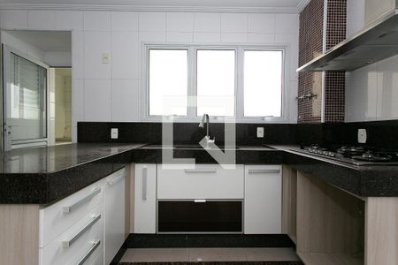 Apartamento para alugar com 170m², 4 quartos e 3 vagas Apartamento para alugar com 170m², 4 quartos e 3 vagasCozinha