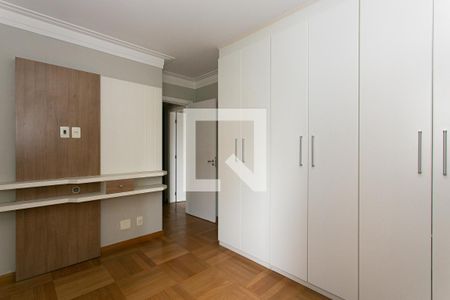 Apartamento para alugar com 170m², 4 quartos e 3 vagas Apartamento para alugar com 170m², 4 quartos e 3 vagasQuartos 2