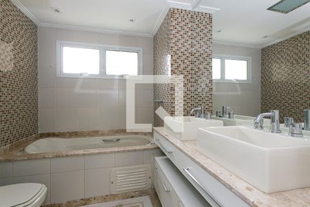 Apartamento para alugar com 170m², 4 quartos e 3 vagas Apartamento para alugar com 170m², 4 quartos e 3 vagasBanheiro da Suíte 2