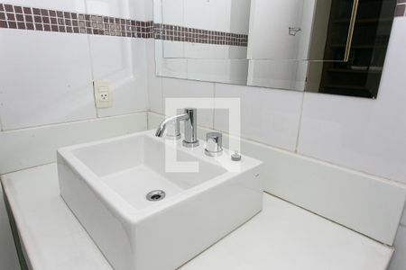 Apartamento para alugar com 170m², 4 quartos e 3 vagas Apartamento para alugar com 170m², 4 quartos e 3 vagasBanheiro da Suíte 1