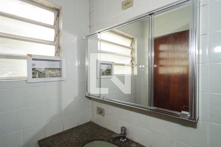 Casa à venda com 200m², 4 quartos e 5 vagas Casa à venda com 200m², 4 quartos e 5 vagasBanheiro da Suíte