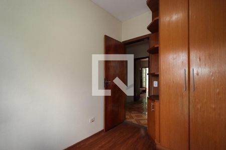 Casa à venda com 200m², 4 quartos e 5 vagas Casa à venda com 200m², 4 quartos e 5 vagasQuarto 4