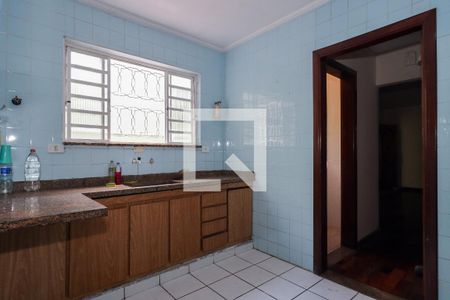 Casa à venda com 200m², 4 quartos e 5 vagas Casa à venda com 200m², 4 quartos e 5 vagasCozinha