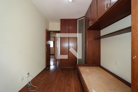Casa à venda com 200m², 4 quartos e 5 vagas Casa à venda com 200m², 4 quartos e 5 vagasQuarto 2