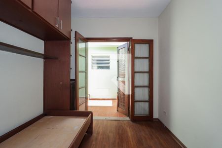 Casa à venda com 200m², 4 quartos e 5 vagas Casa à venda com 200m², 4 quartos e 5 vagasQuarto 2